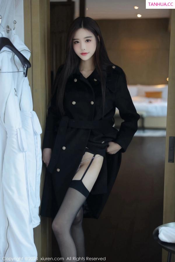   [XiuRen]高清写真图 2024.02.29 No.8152 晚苏susu 黑丝美腿第46张图片